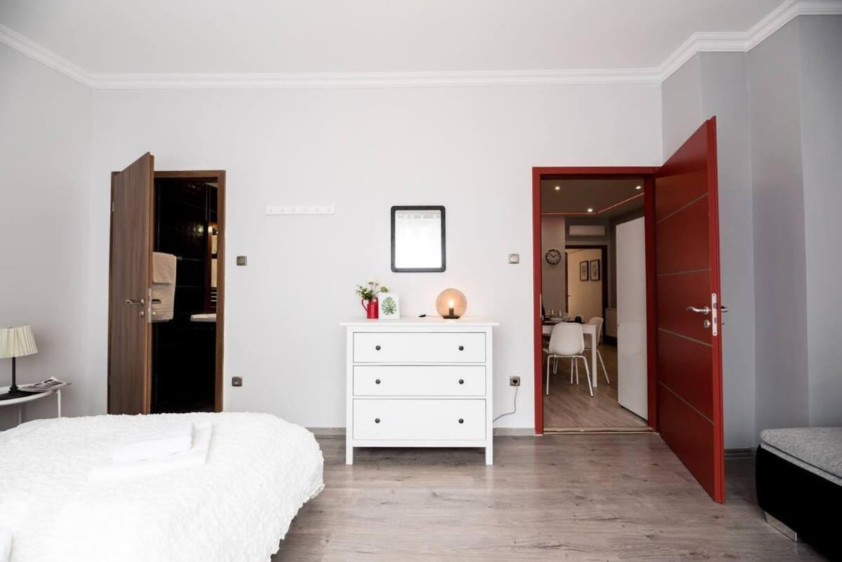 Ultra Central Large Home With Ac And Balcony Budapest Exterior photo