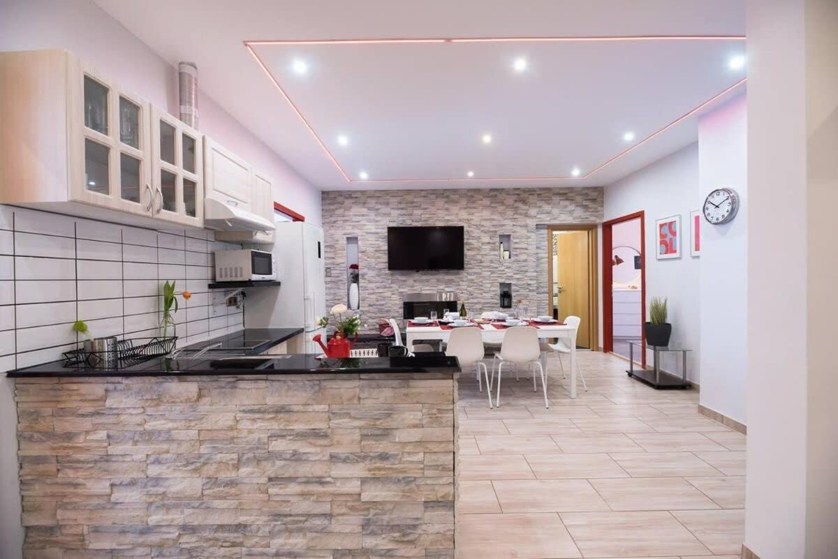Ultra Central Large Home With Ac And Balcony Budapest Exterior photo