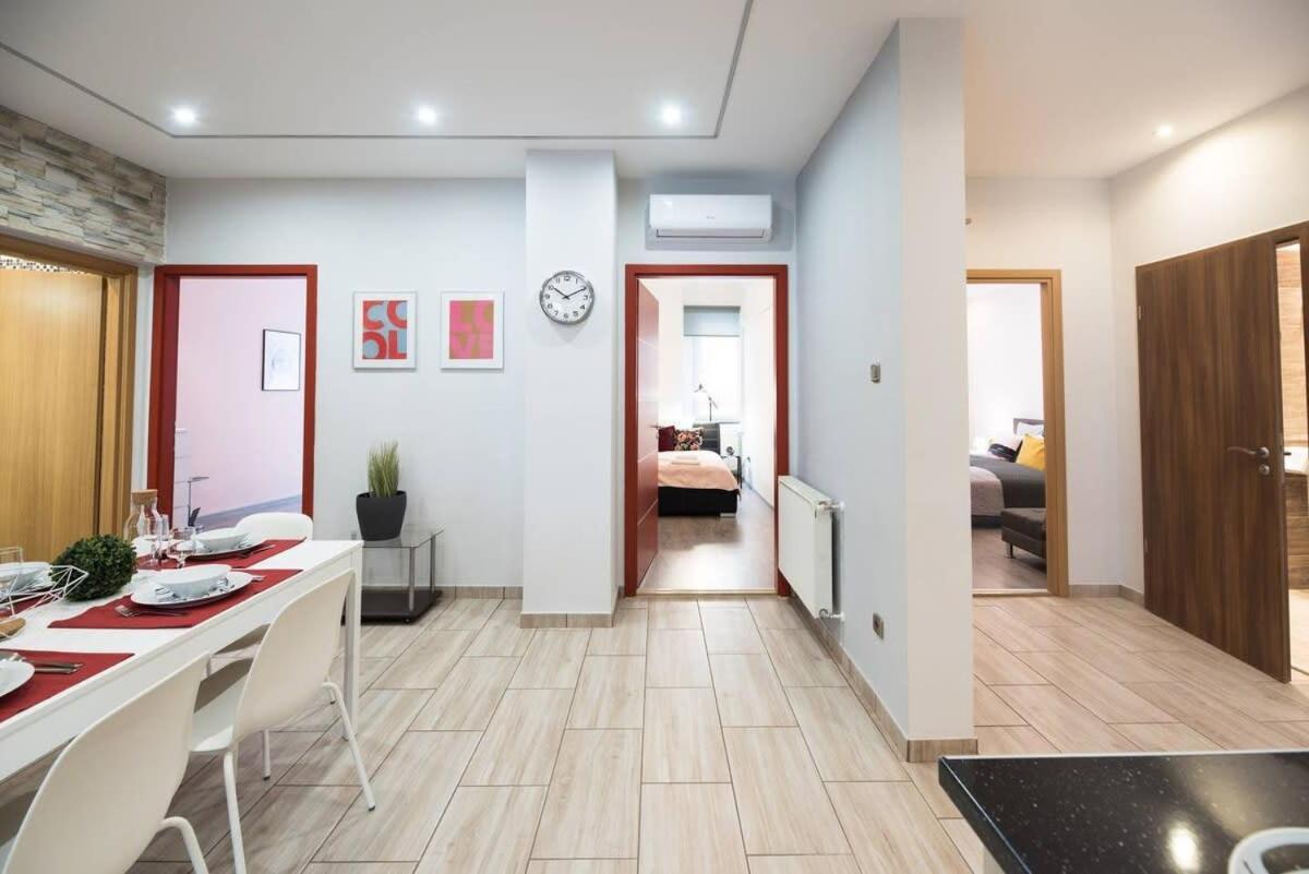 Ultra Central Large Home With Ac And Balcony Budapest Exterior photo