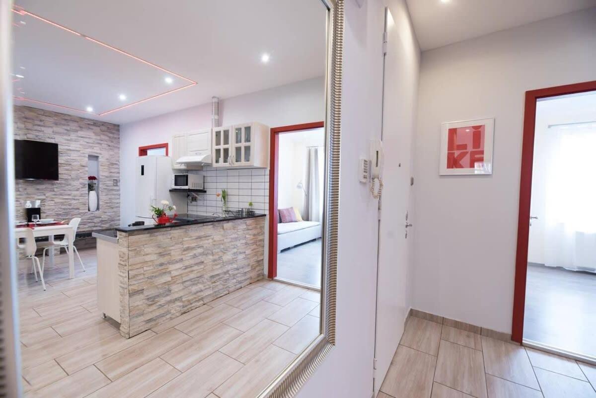 Ultra Central Large Home With Ac And Balcony Budapest Exterior photo