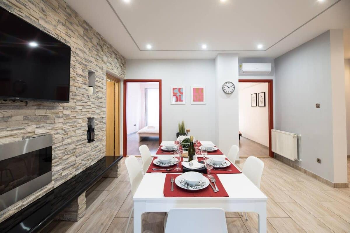 Ultra Central Large Home With Ac And Balcony Budapest Exterior photo